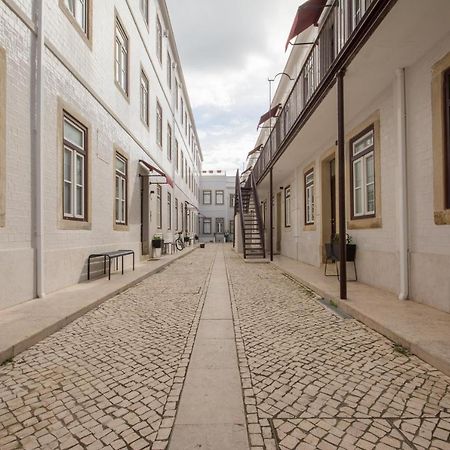 Charming Apartment In Private Condominium At Graca Lisboa Eksteriør billede