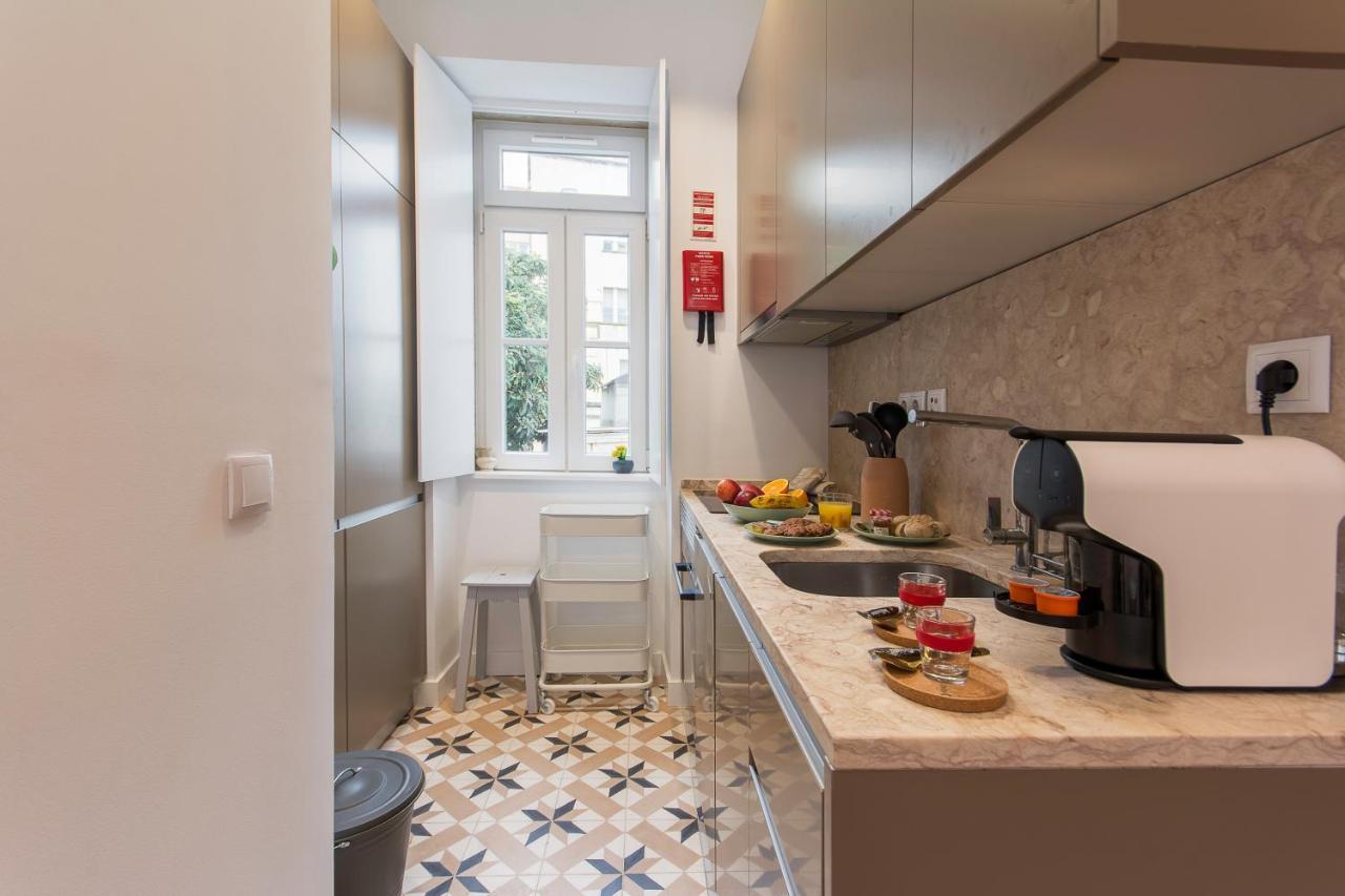 Charming Apartment In Private Condominium At Graca Lisboa Eksteriør billede